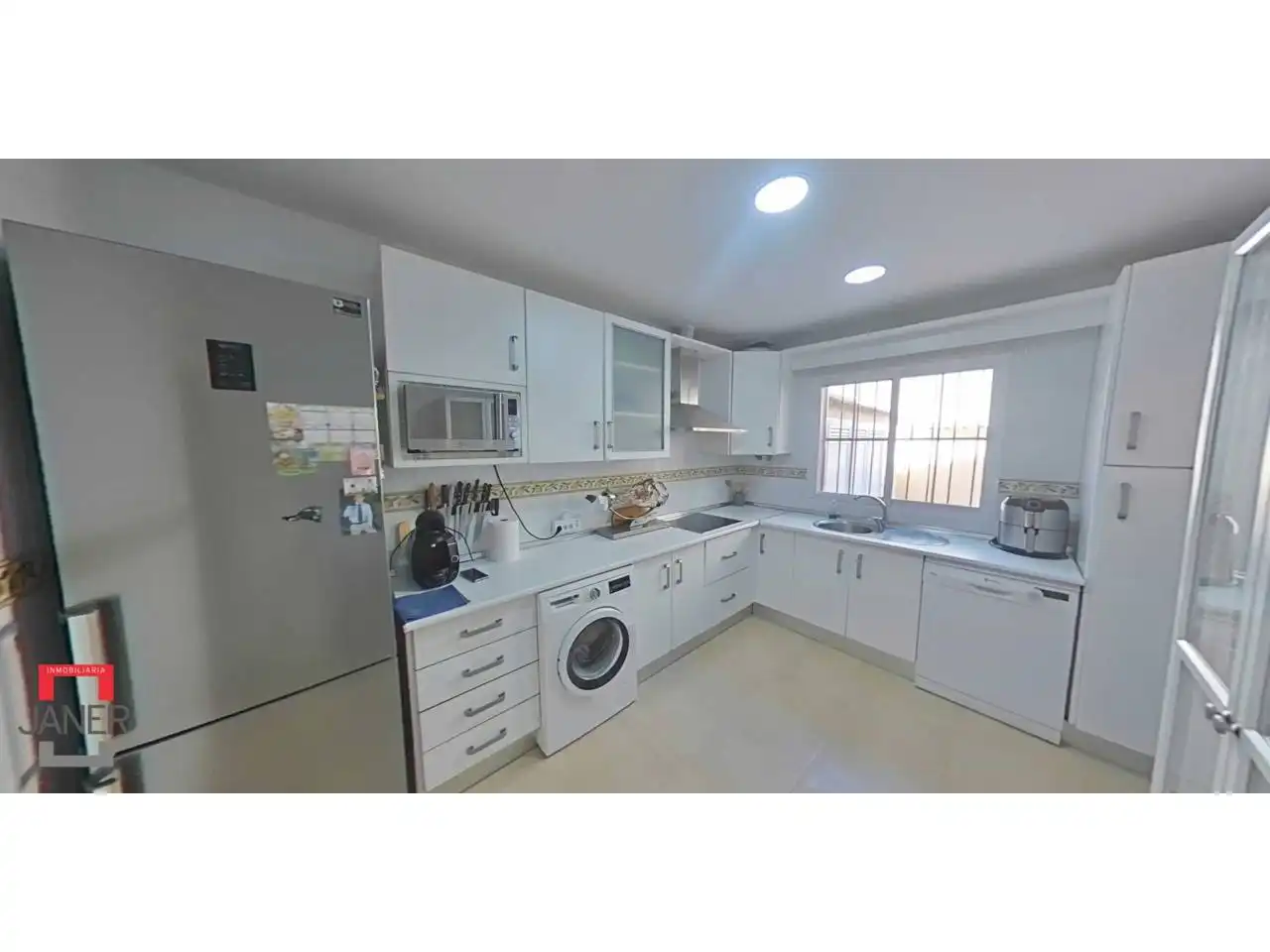 Kitchen of Houses for sale in Tomares  with Air Conditioner, Heating and Private garden