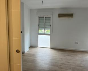 Flat to rent in Ciudad Jardín - Zoco