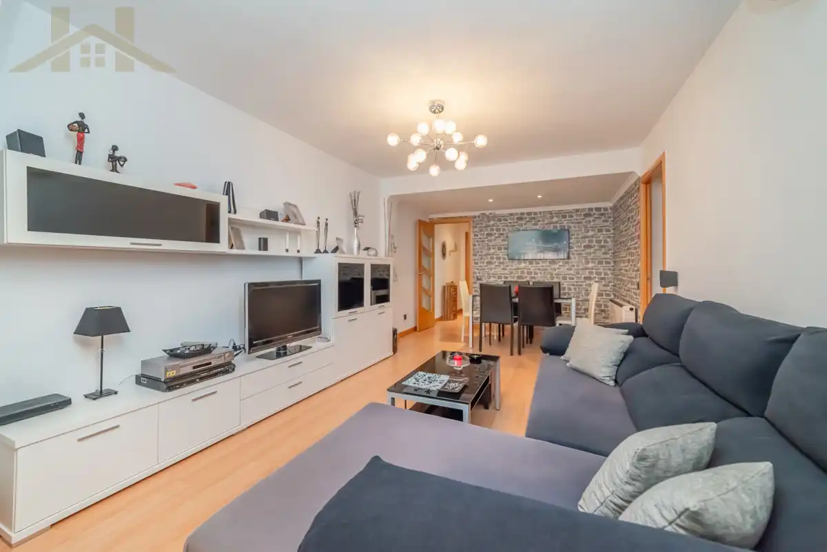 Wohnzimmer von Wohnung zum Verkauf in Pinto mit Klimaanlage, Heizung und Terrasse