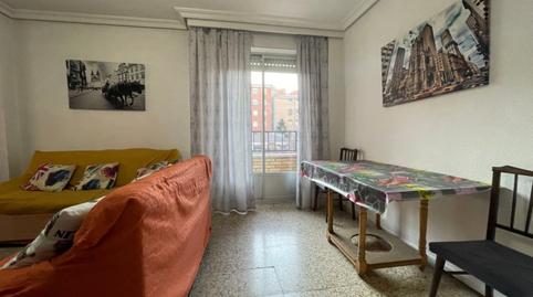 Foto 2 de Piso de alquiler en Gardenia, la, Prosperidad - Delicias, Salamanca
