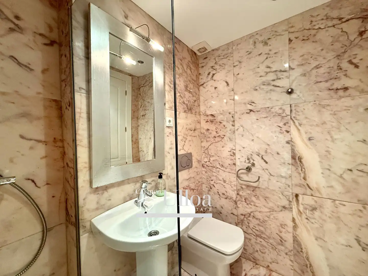 Bany de Apartament en venda en Alicante / Alacant amb Aire condicionat, Calefacció i Jardí privat