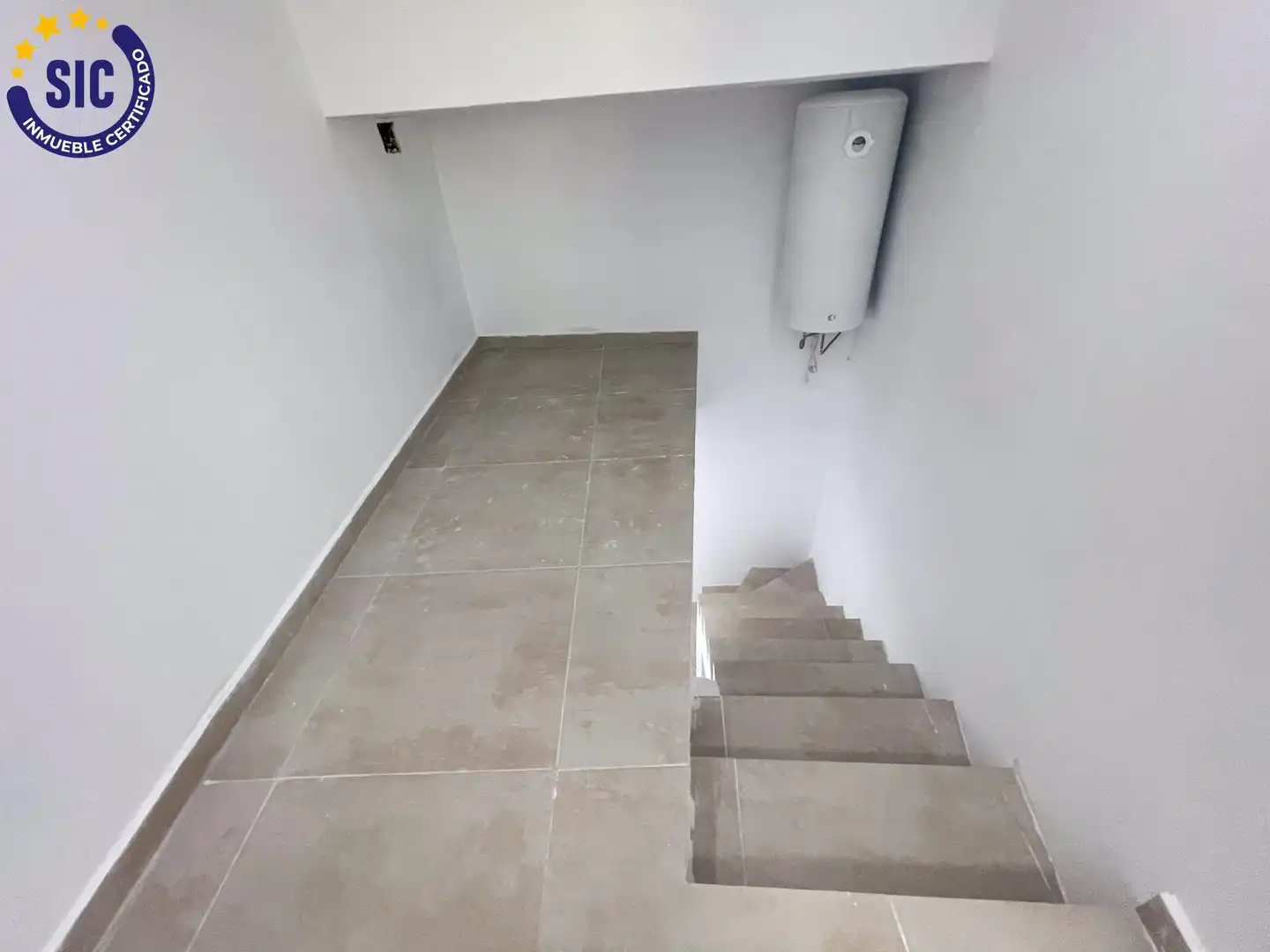 Casa o xalet en venda en Requena amb Balcó