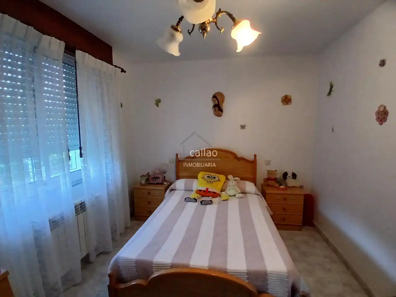 Dormitori de Casa adosada en venda en Ferrol amb Calefacció, Jardí privat i Traster