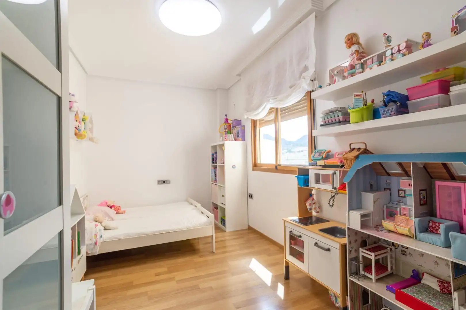 Bedroom of Flat for sale in Murcia  with Air Conditioner, Furnished and Balcony