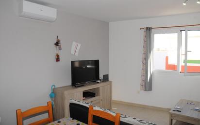 Living room of Flat for sale in Santa Lucía de Tirajana