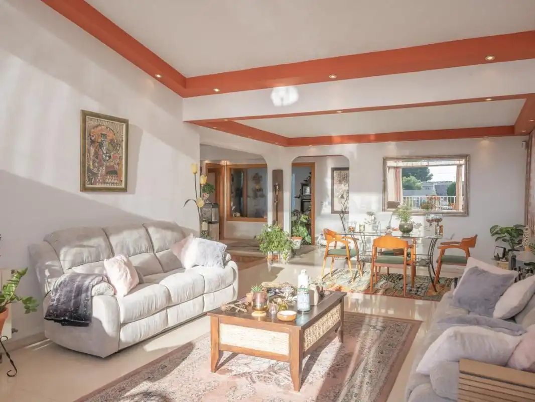 Houses for sale in Carrer de la Espinela, Valle del Sol