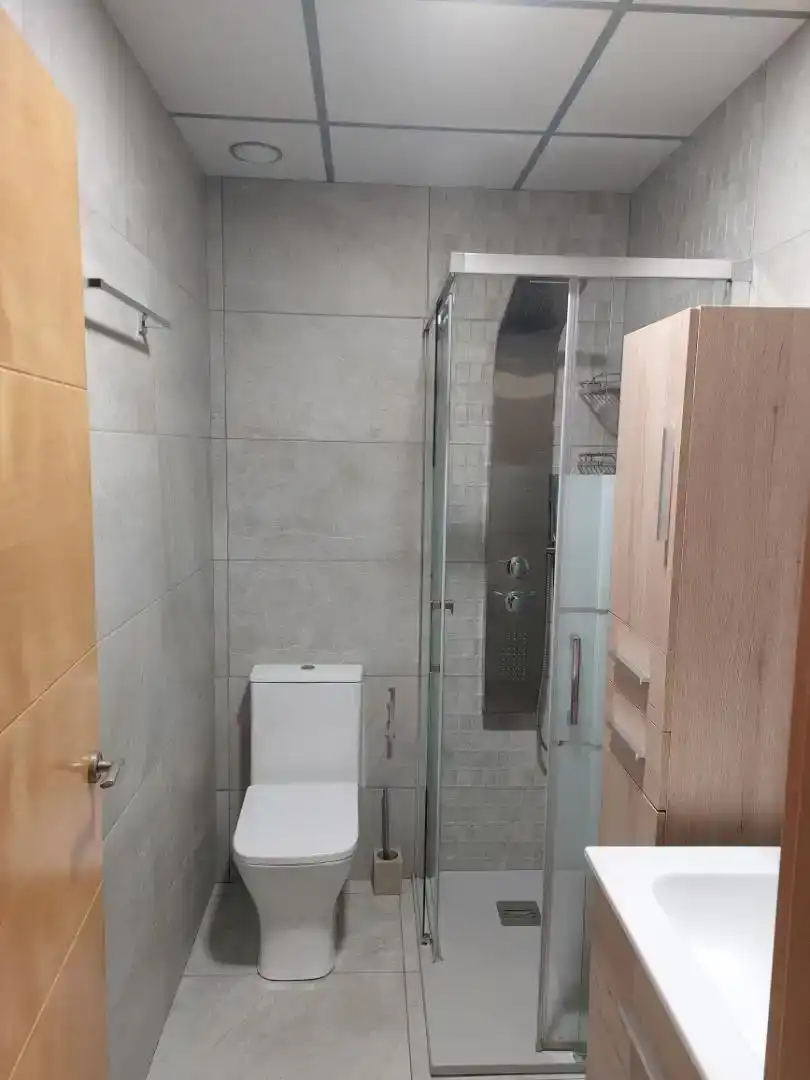 Bany de Pis en venda en La Canonja amb Aire condicionat i Balcó