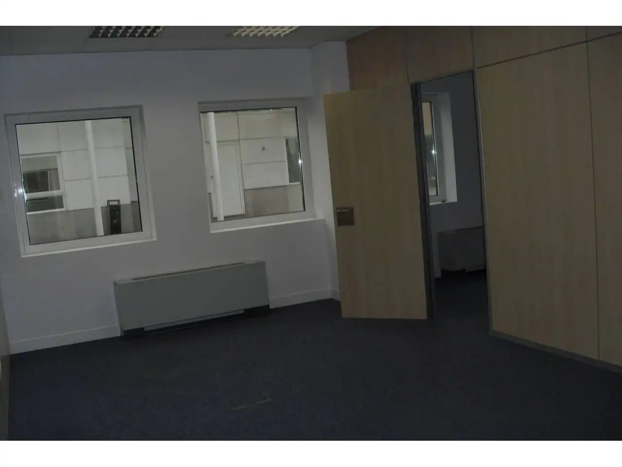 Office for rent in Madrid  with Air Conditioner and Alarm