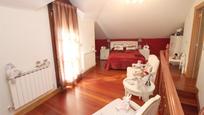 Schlafzimmer von Wohnung zum verkauf in Santurtzi  mit Terrasse und Balkon