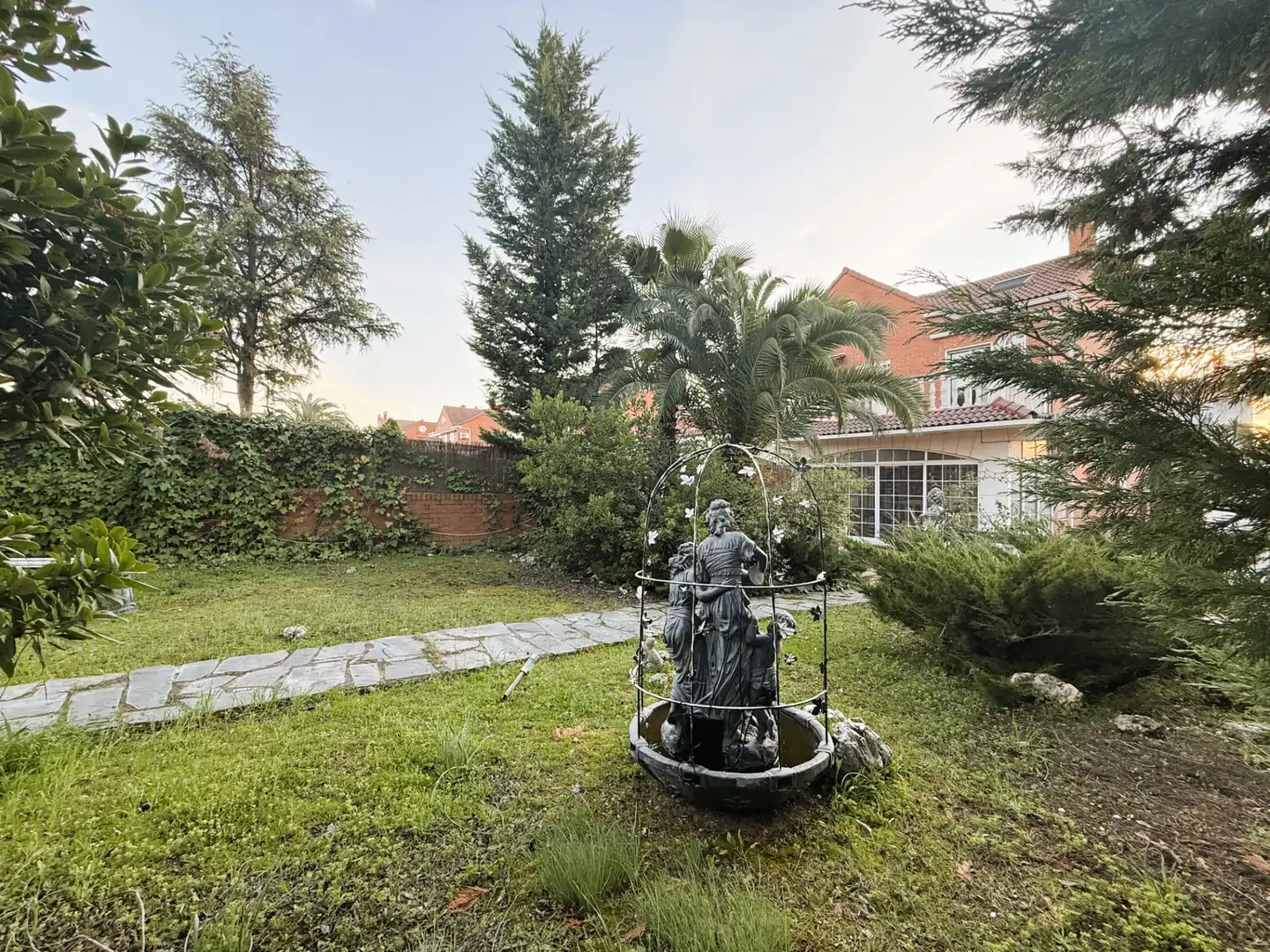 Jardí de Casa adosada en venda en Coslada amb Calefacció, Jardí privat i Terrassa