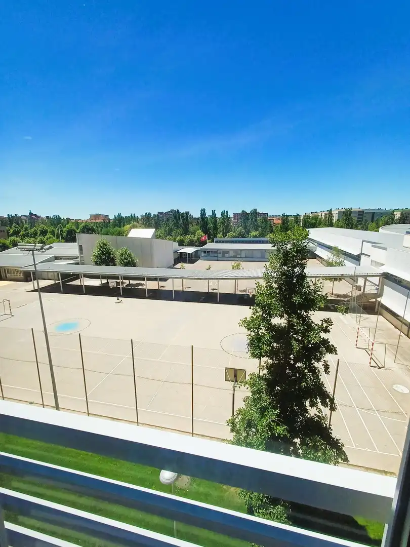 Terraza de Piso en venta en León Capital  con Calefacción
