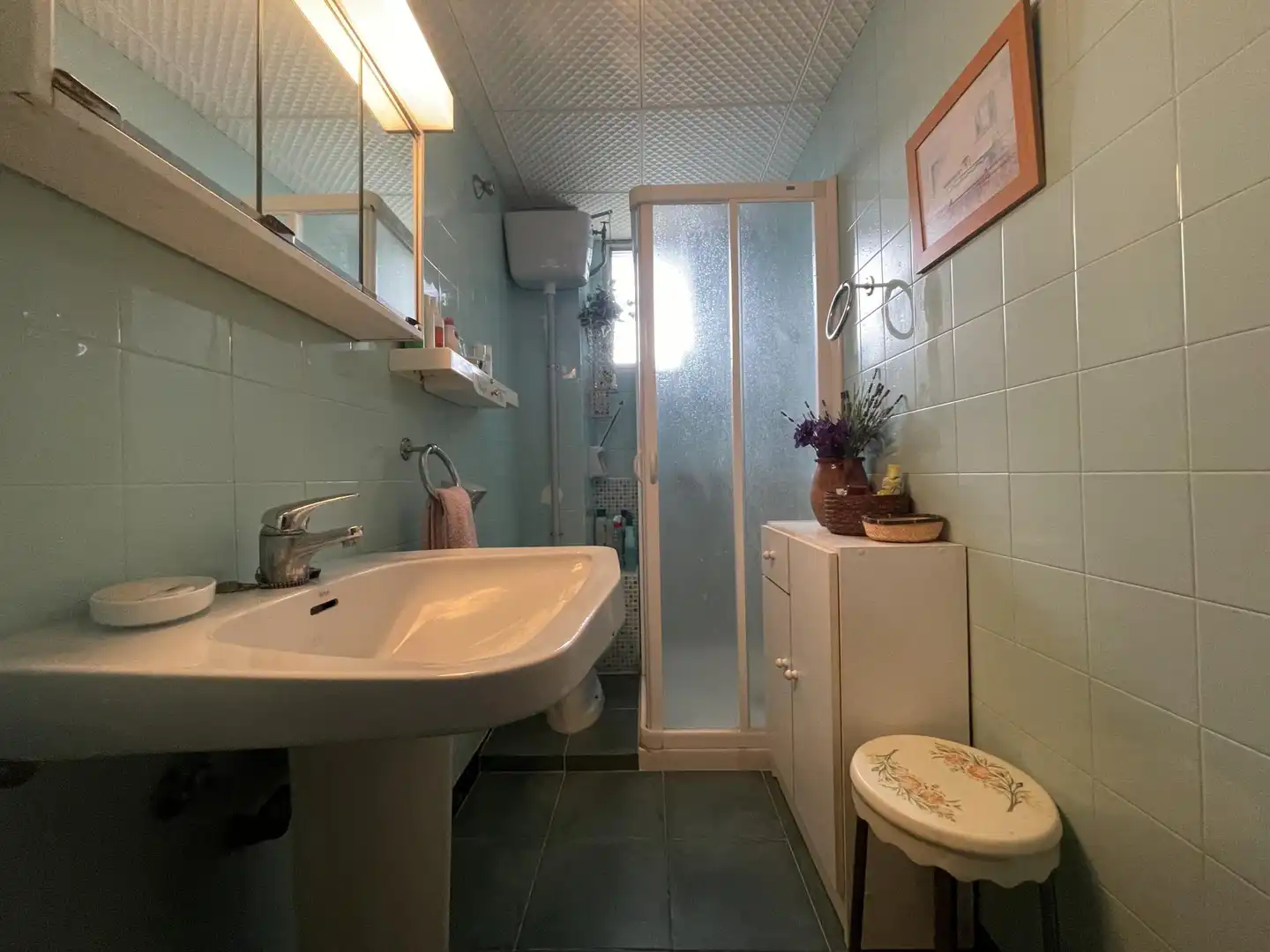 Badezimmer von Einfamilien-Reihenhaus zum Verkauf in Santa Maria d'Oló mit Heizung und Terrasse