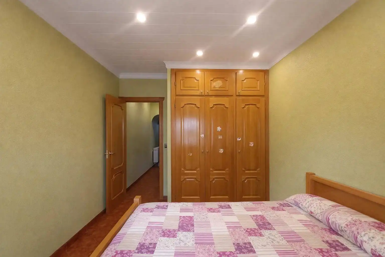 Dormitori de Casa o xalet en venda en Empuriabrava amb Aire condicionat, Calefacció i Jardí privat