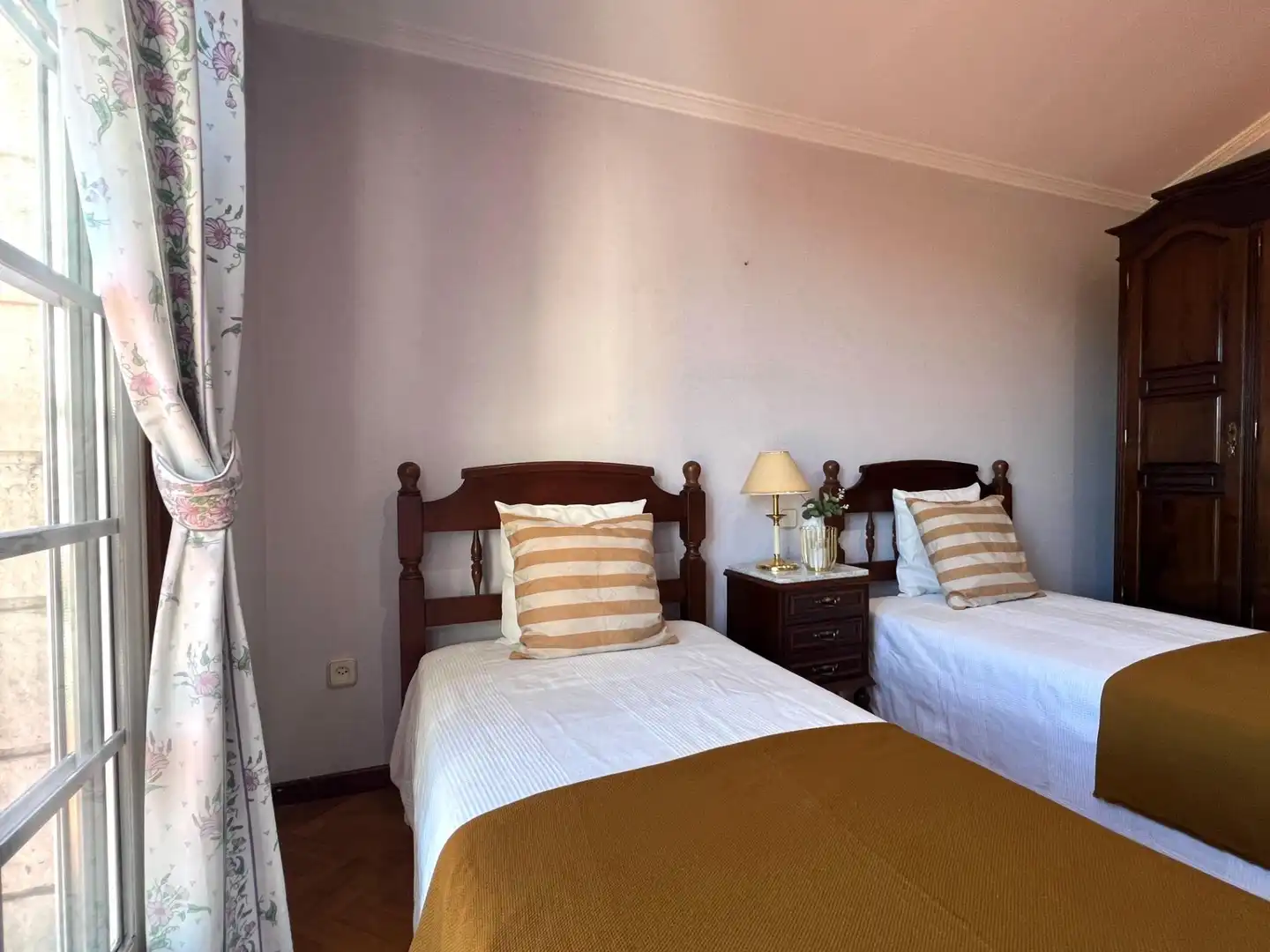 Bedroom of Houses for sale in Bergondo, A Coruña