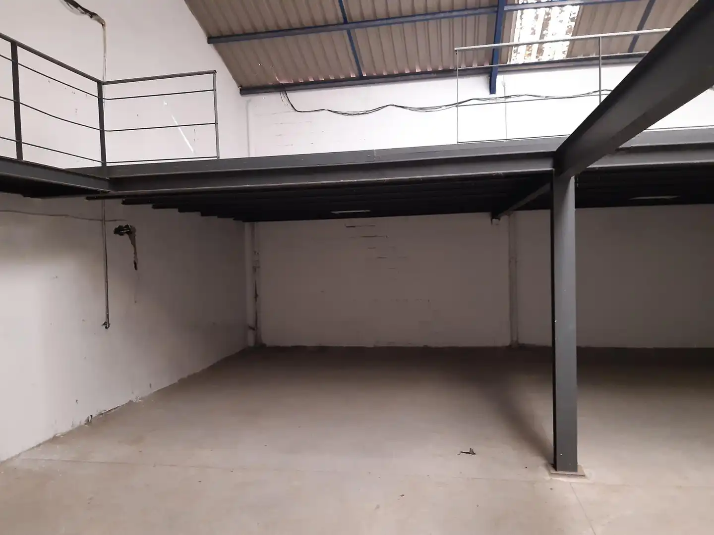 Industrial buildings for sale in Chiclana de la Frontera