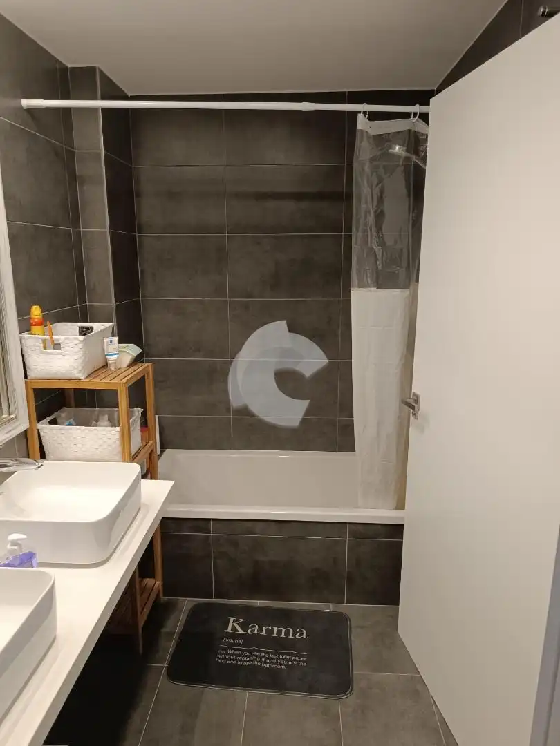 Bathroom of Flat for sale in Vigo   with Heating, Storage room and Swimming Pool