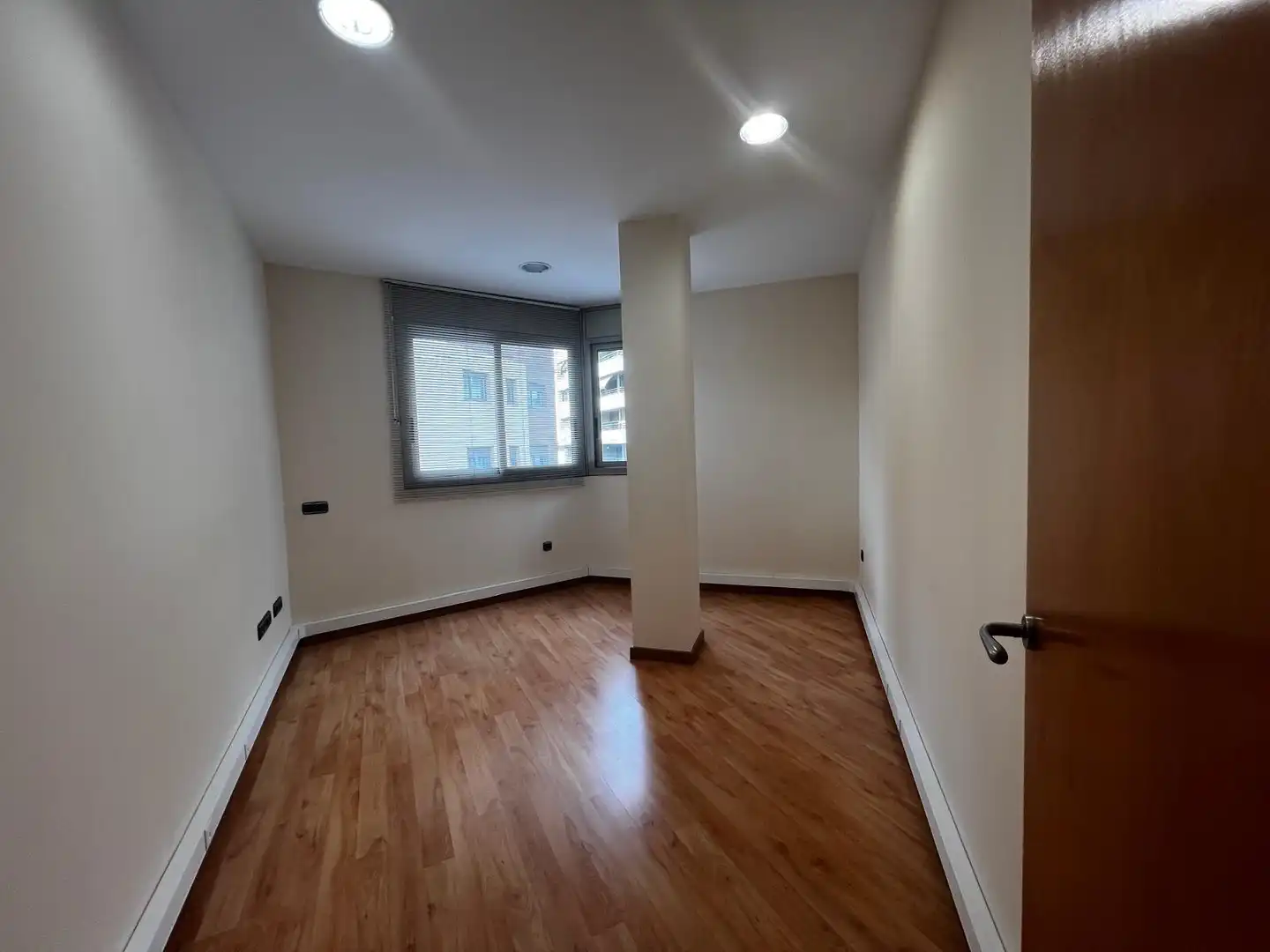 Büro zur Miete in Calle MAGDALENA MIRO, 21, Centre Vila