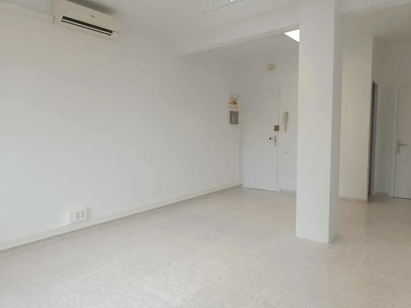 Oficina de alquiler en Molins de Rei con Aire acondicionado y Calefacción