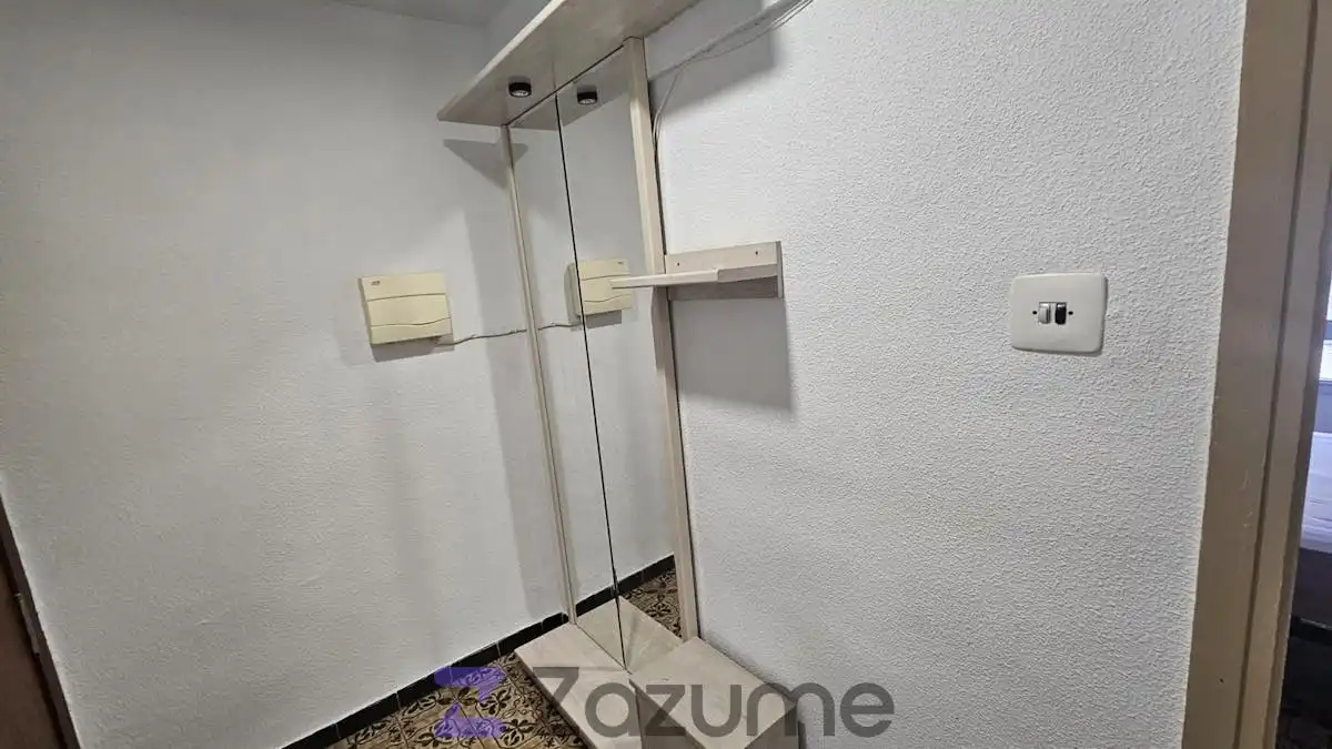 Flat for rent in Calle Pintor Joaquín, San Antón