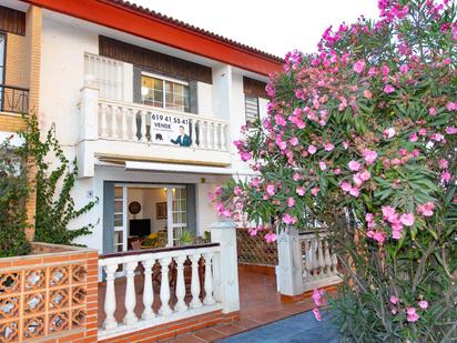 Exterior view of Single-family semi-detached for sale in Punta Umbría  with Terrace and Balcony