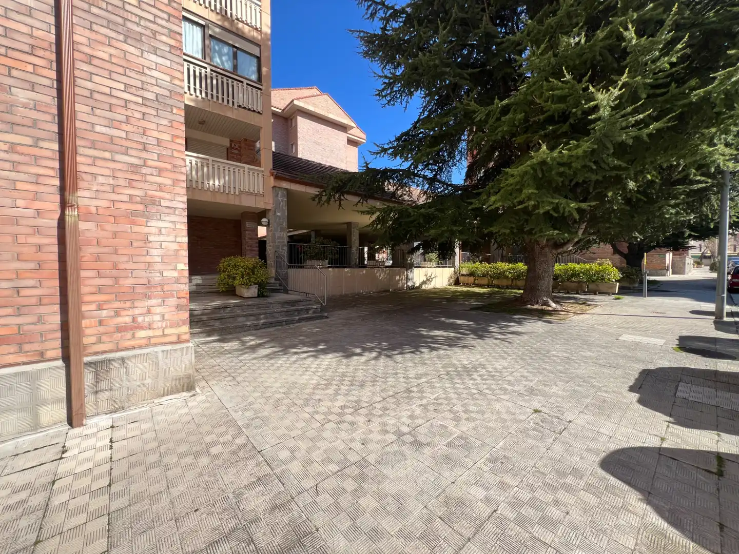 Exterior view of Flat for sale in Jaca  with Heating, Storage room and Furnished