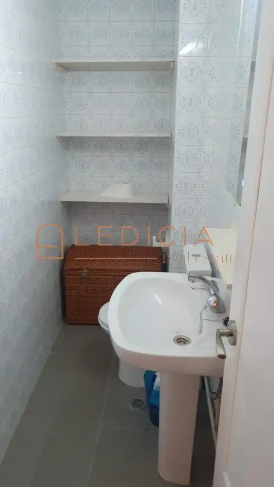 Bathroom of Flat for rent in Teis