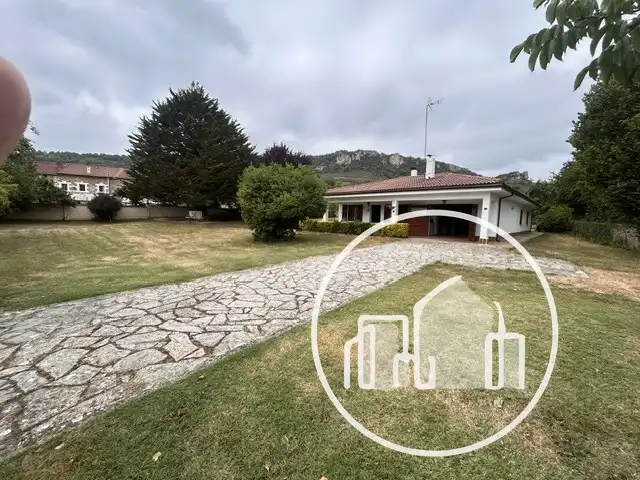 Casa amb jardí en venda a Merindad de Montija, imagen 4