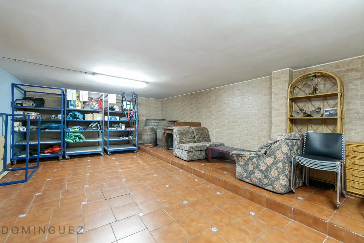 Casa o chalet en venta en Vigo  con Calefacción, Jardín privado y Parquet