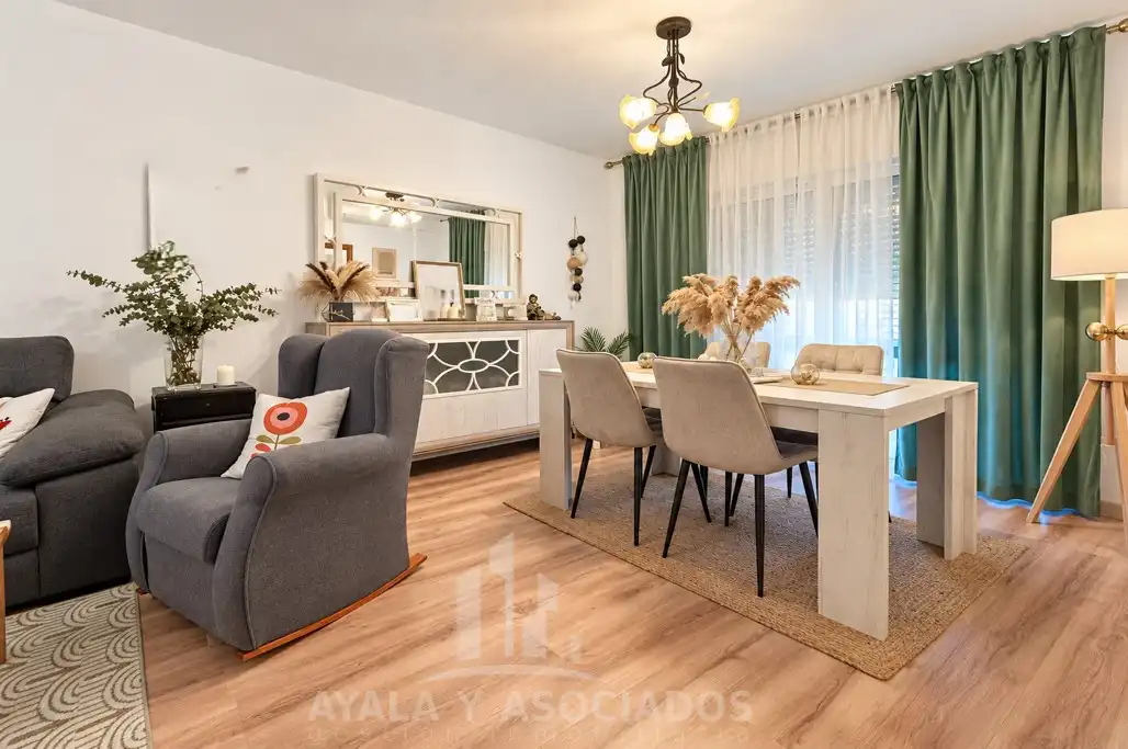 Casa aparellada amb jardí en venda a Cartagena ciudad, imagen 4