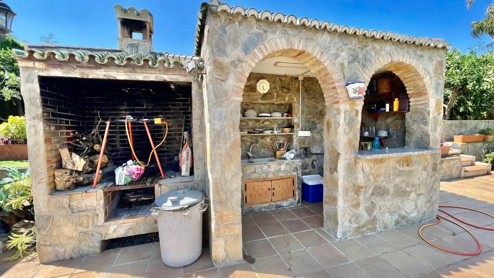 Casa o xalet en venda en Alhaurín de la Torre amb Aire condicionat, Jardí privat i Terrassa