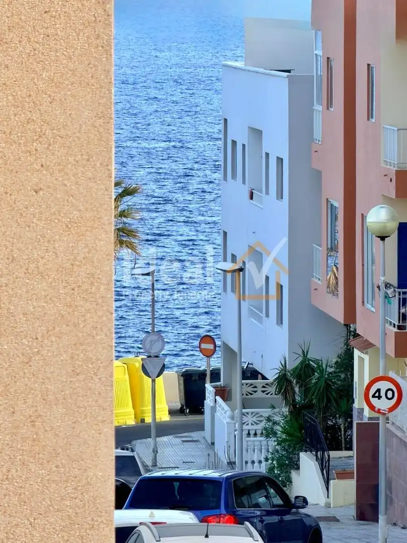 Außenansicht von Wohnungen zum Verkauf in Granadilla de Abona mit Klimaanlage, Terrasse und Möbliert