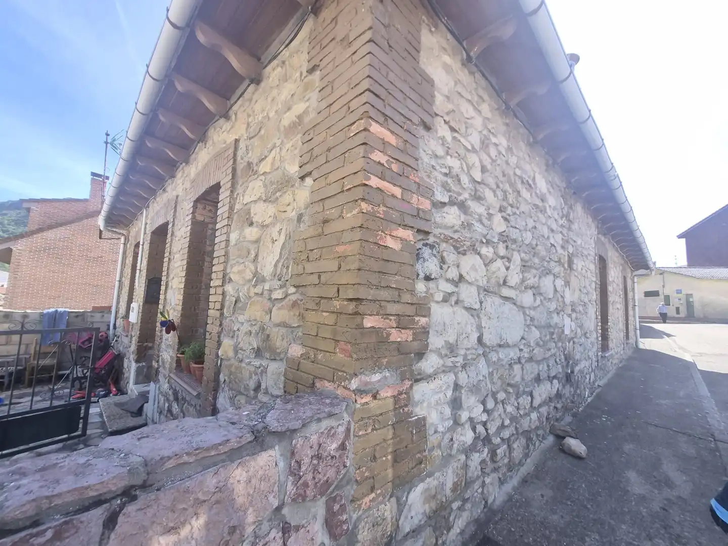 Vista exterior de Casa o chalet en venta en Villamanín con Calefacción