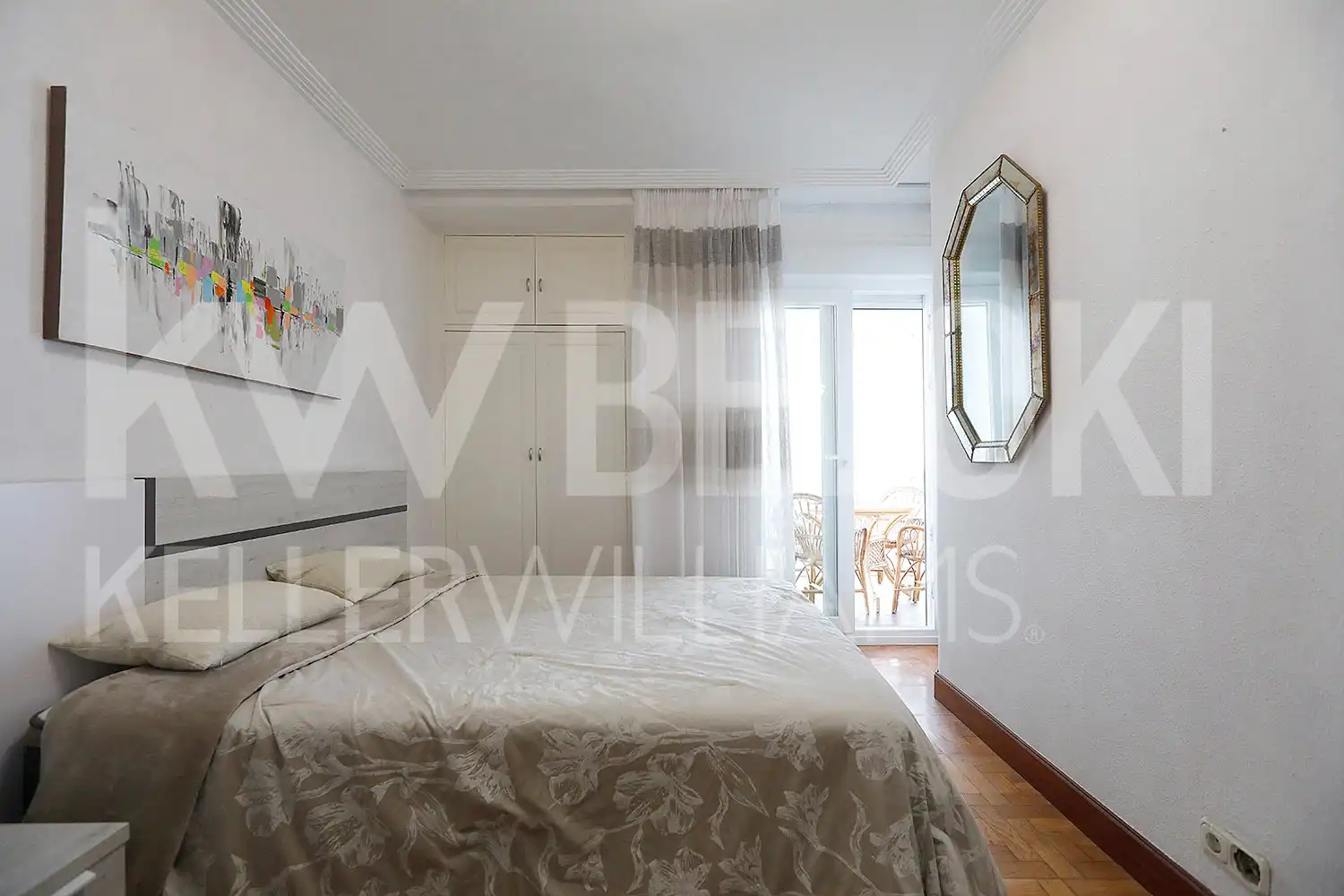 Habitación de Piso de alquiler en Donostia - San Sebastián  con Calefacción, Amueblado y Balcón