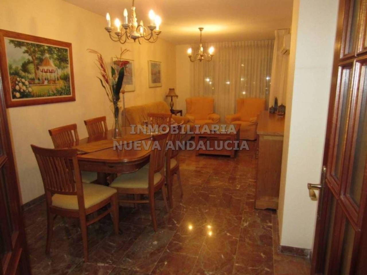 Sala d'estar de Pis de lloguer en  Almería Capital amb Aire condicionat i Moblat