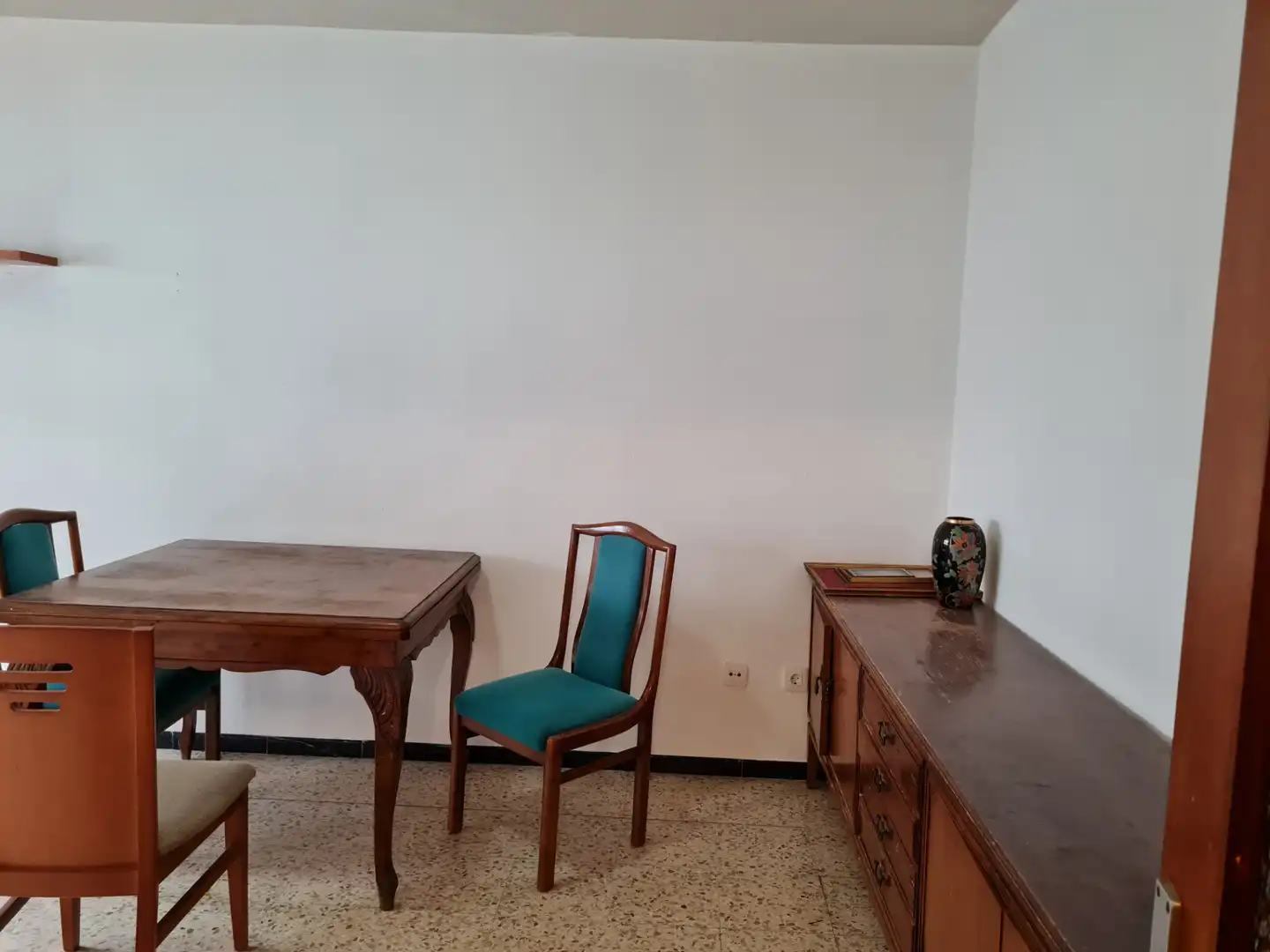 Comedor de Piso en venta en Girona con Calefacción y Horno