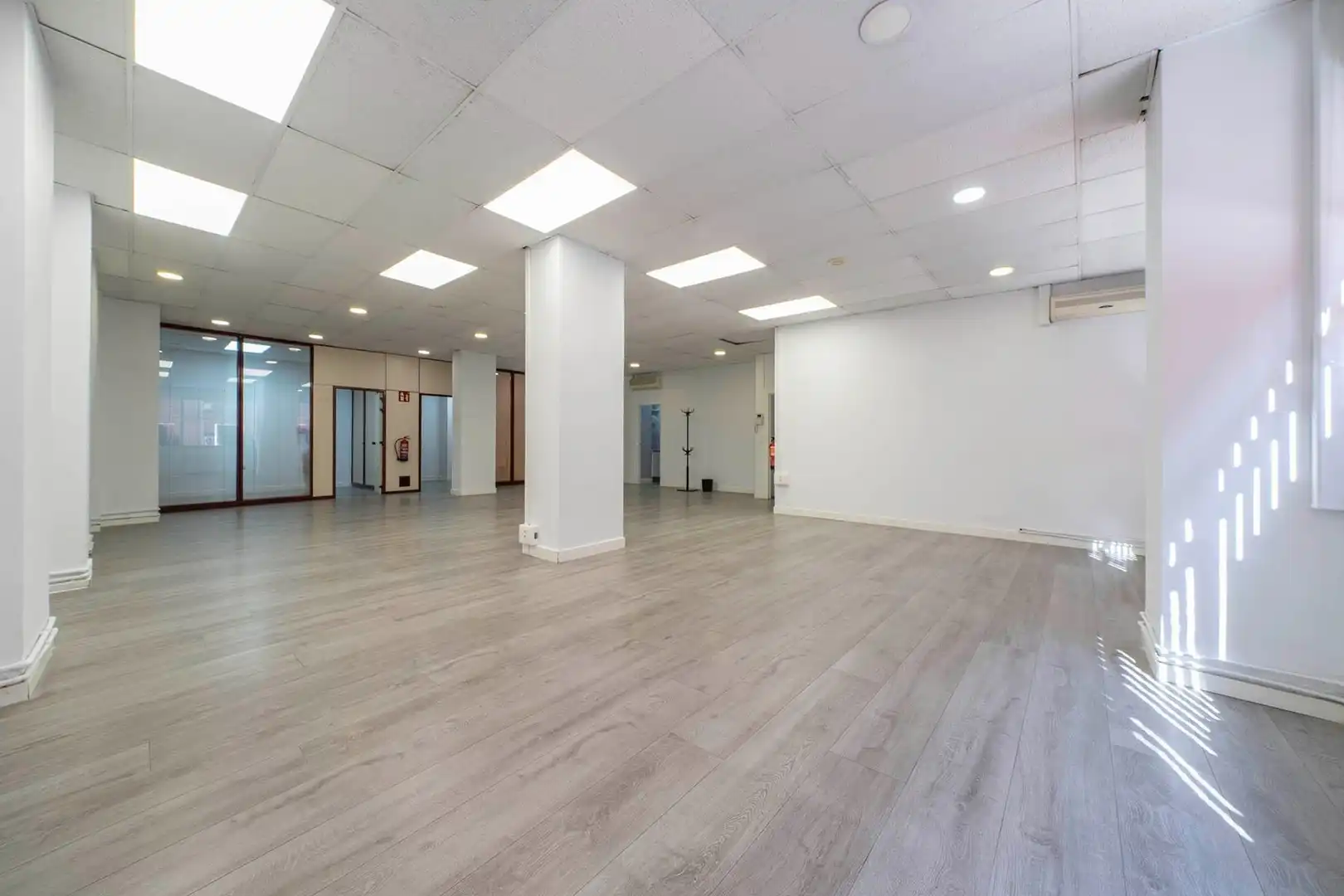 Oficina con ascensor en venta en Calle boix y morer, imagen 18