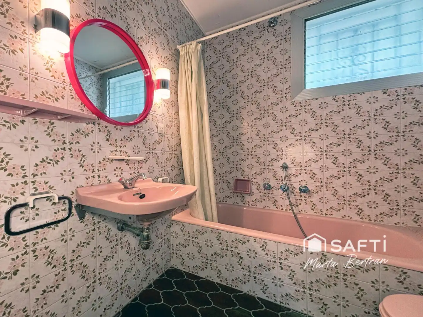 Baño de Finca rústica en venta en Sant Feliu de Codines con Calefacción, Terraza y Piscina