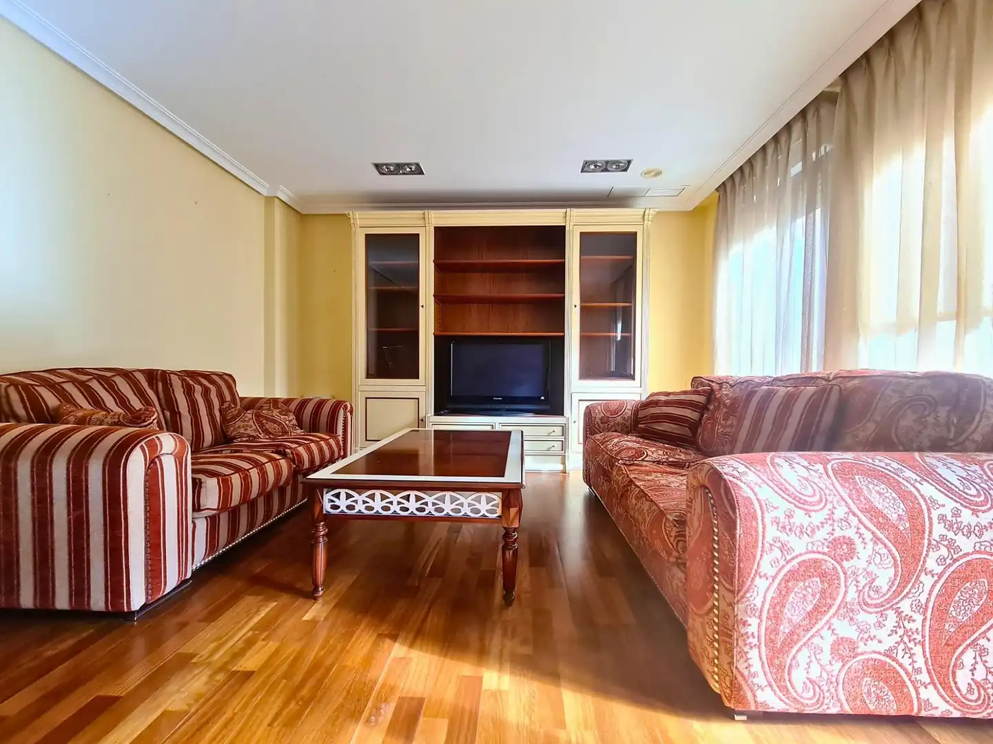 Sala d'estar de Pis de lloguer en Elche / Elx amb Aire condicionat, Calefacció i Parquet