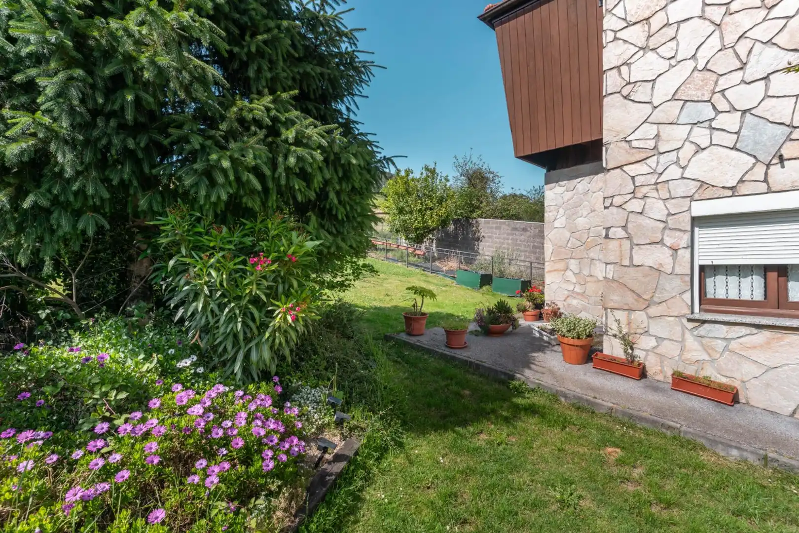 Jardí de Casa o xalet en venda en Muros de Nalón amb Calefacció, Jardí privat i Terrassa