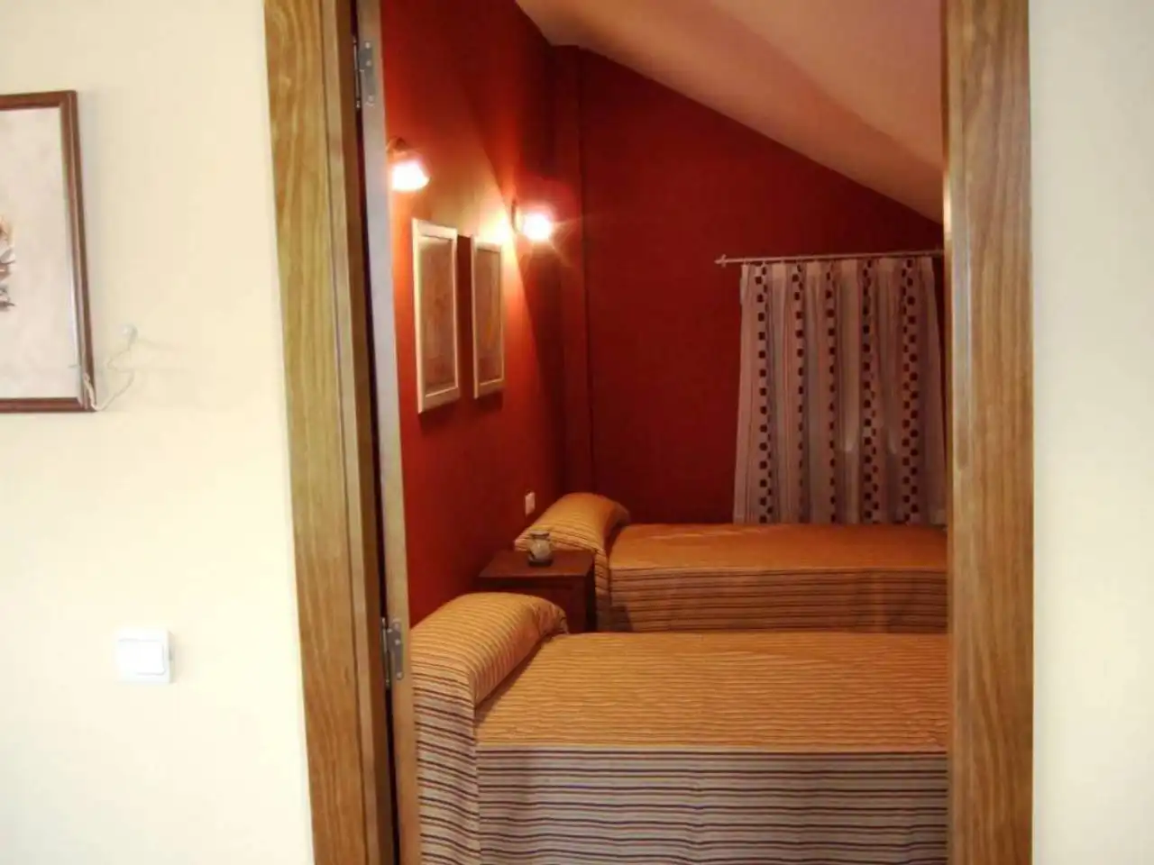 Dormitori de Casa o xalet en venda en Castillo de Locubín amb Calefacció, Terrassa i Moblat