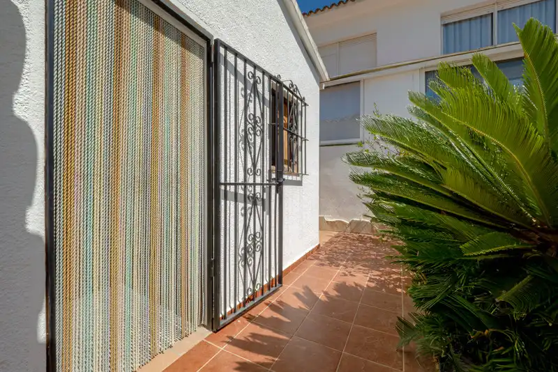 Balcony of Houses for sale in Empuriabrava  with Air Conditioner, Heating and Private garden