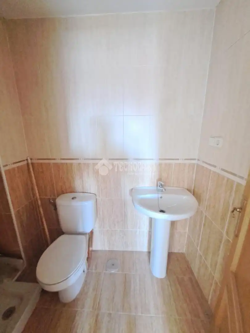 Bathroom of Flat for sale in Parla  with Terrace and Storage room