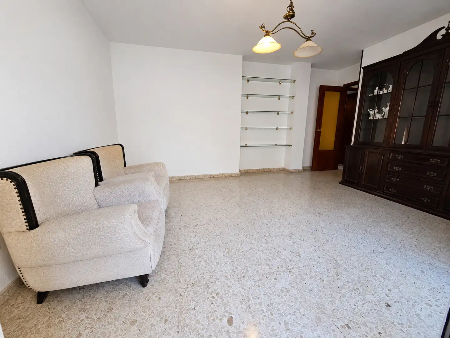Living room of Flat for sale in Macarena