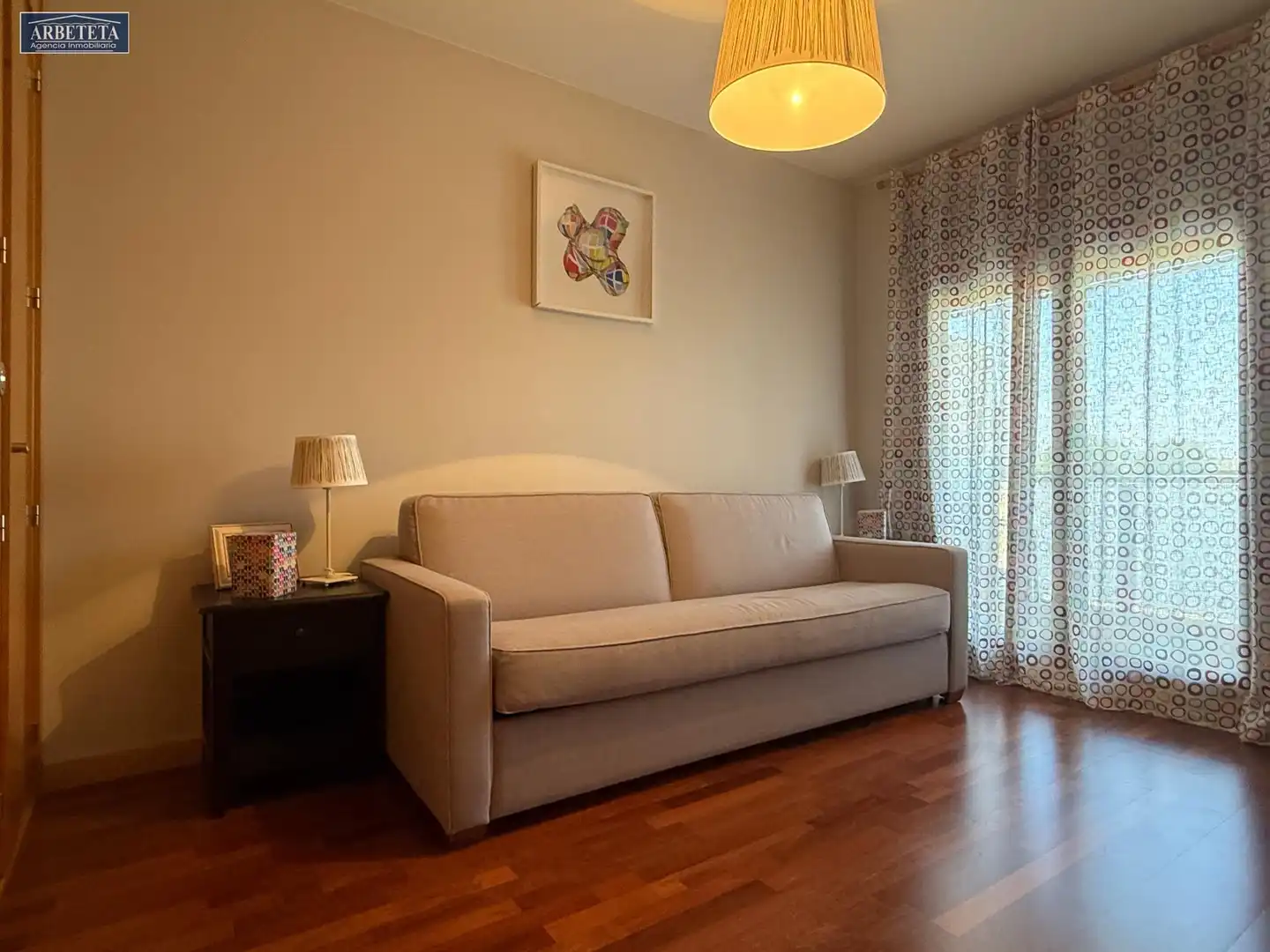 Sala de estar de Casa adosada en venta en Yebes con Aire acondicionado, Calefacción y Terraza