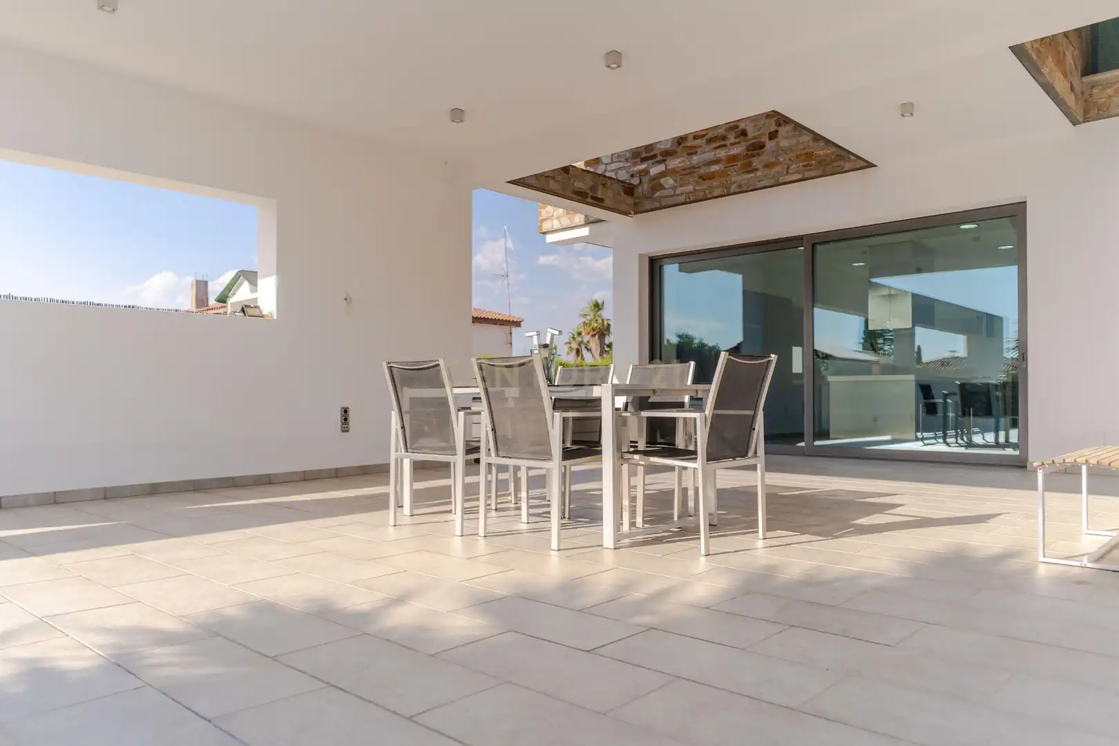 Terrassa de Casa o xalet en venda en Gójar amb Aire condicionat, Jardí privat i Traster