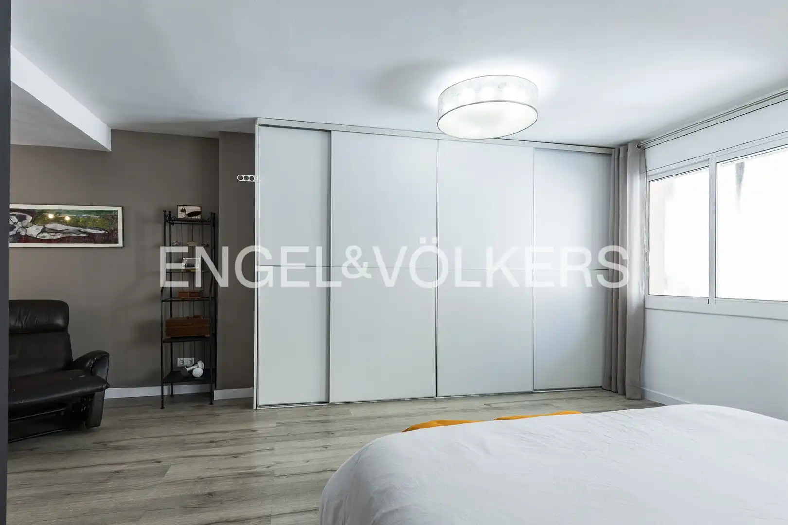 Dormitori de Apartament en venda en Barcelona amb Aire condicionat, Calefacció i Terrassa