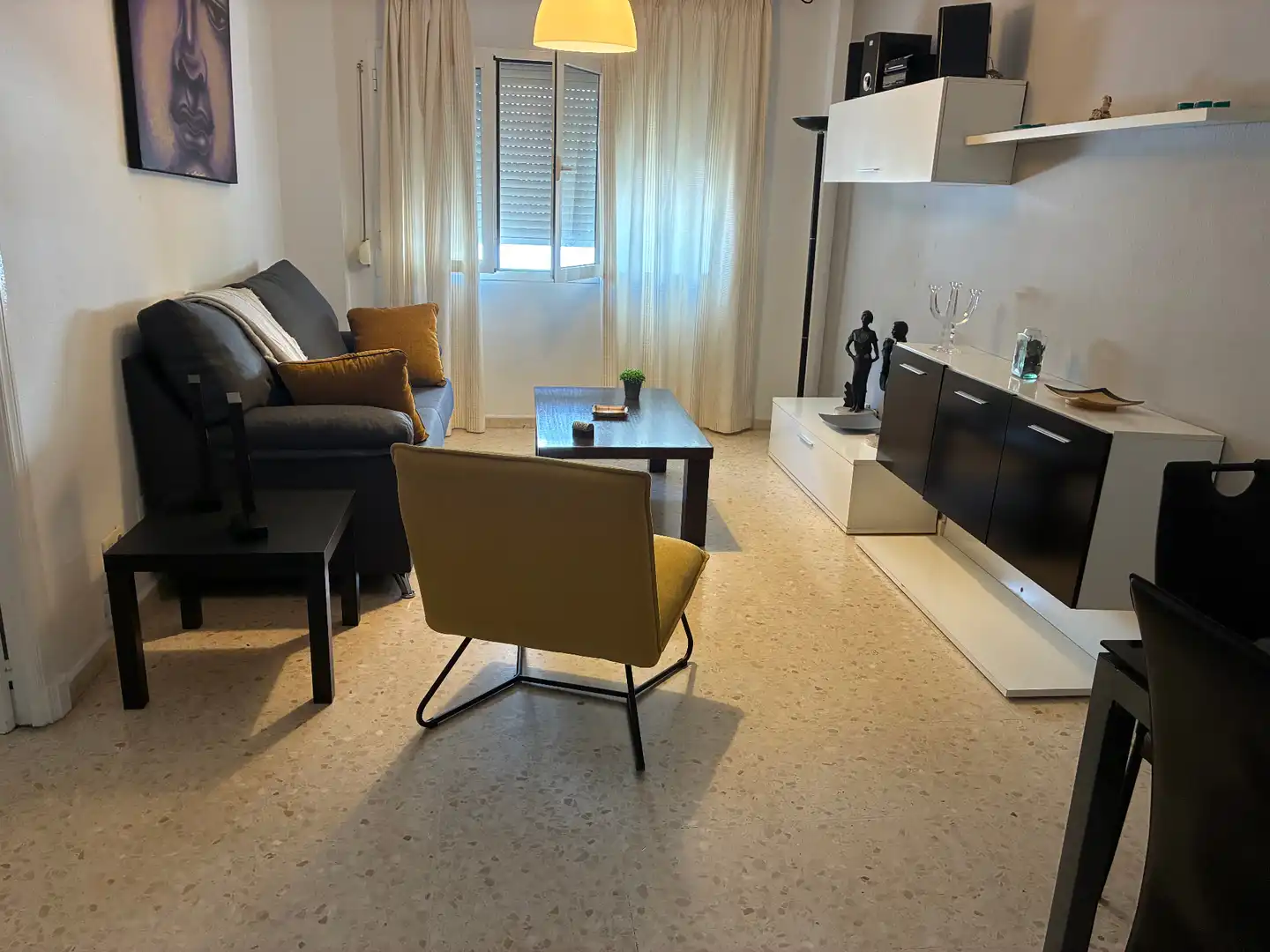 Wohnzimmer von Wohnung zur Miete in Los Barrios mit Möbliert