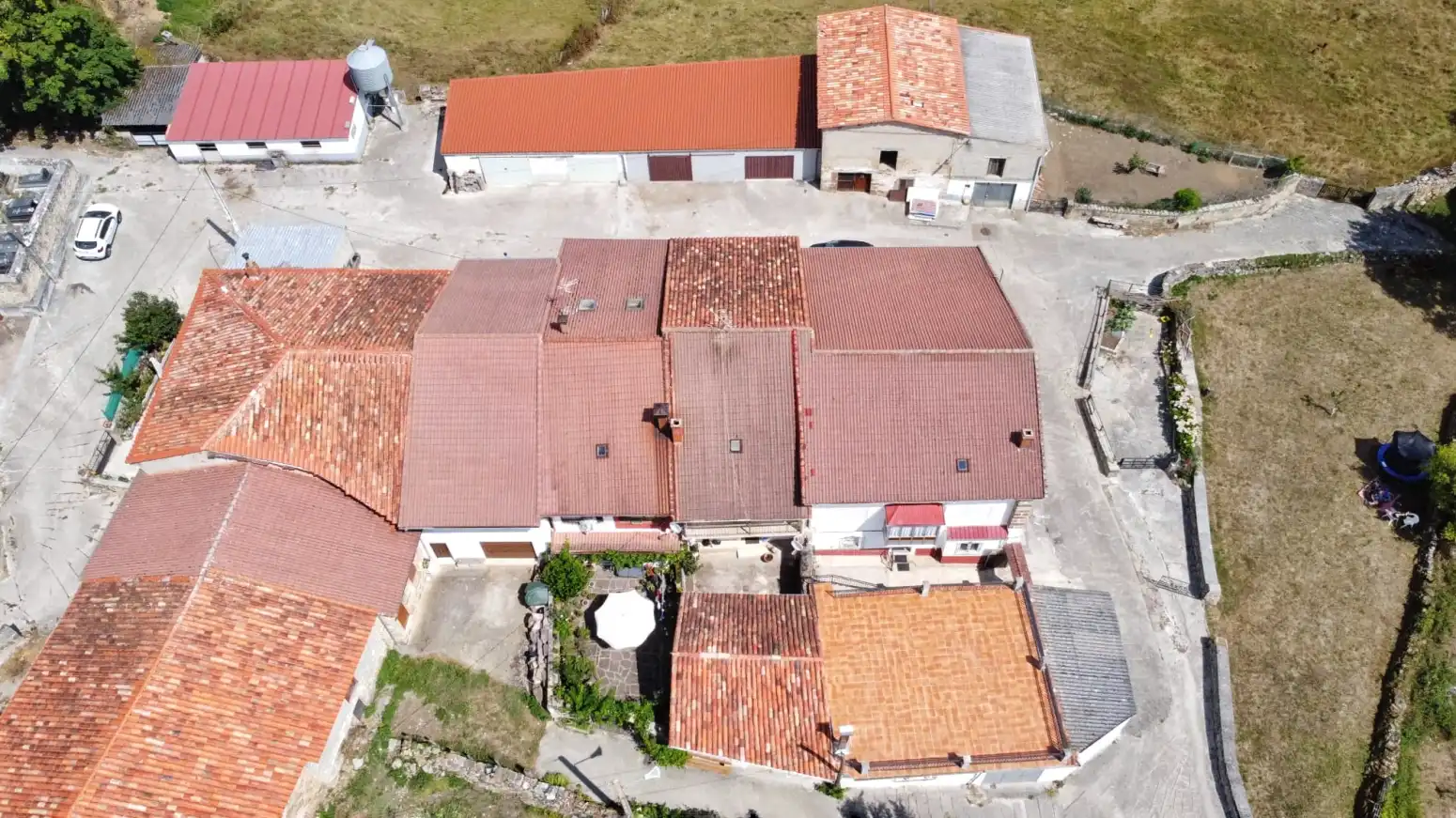 Vista exterior de Casa o xalet en venda en Santiurde de Reinosa amb Calefacció i Terrassa