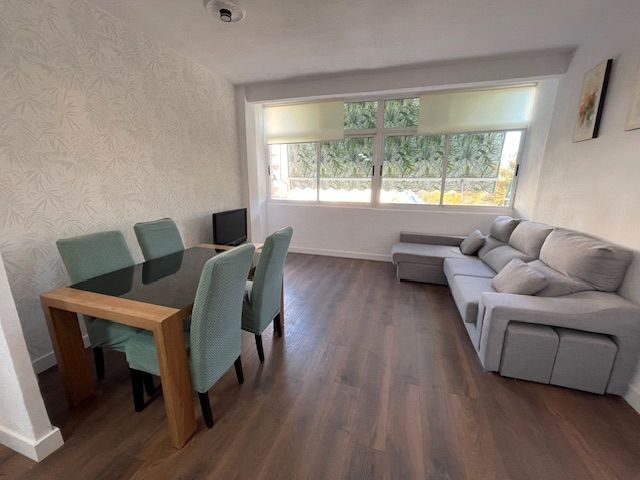 Menjador de Pis en venda en Alicante / Alacant amb Aire condicionat, Calefacció i Moblat