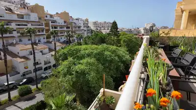 Apartamento con piscina en venta en Torrequebrada, imagen 2